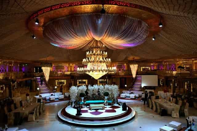 Banquet hall