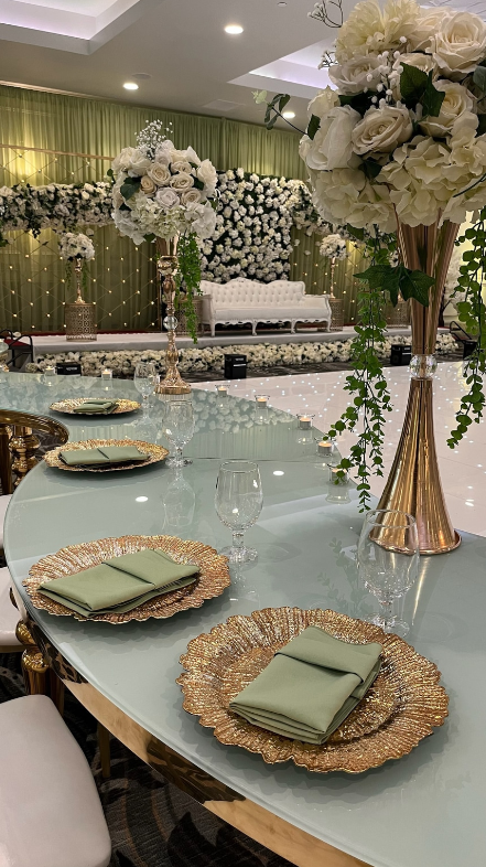 Majestic Banquet - image 3