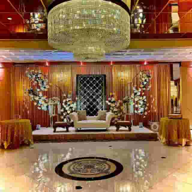 Banquet hall