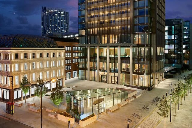 Modern restaurant in Pan Pacific London, ideal for corporate events and gatherings.