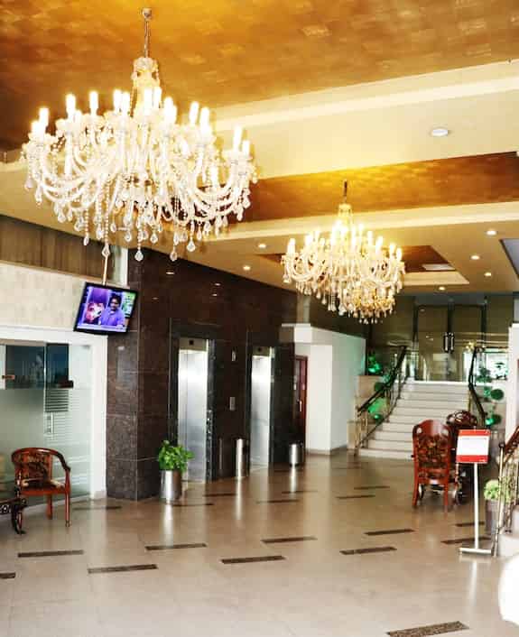 Banquet hall