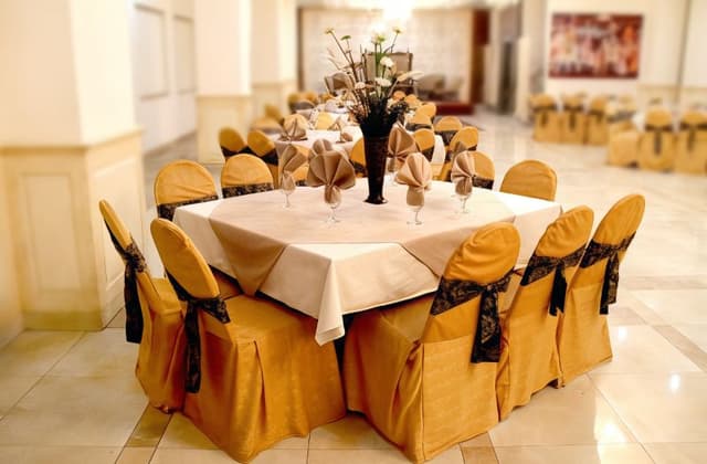 Banquet hall