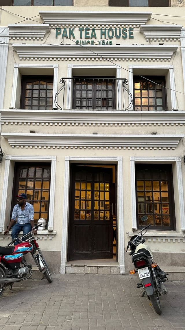 Pak Tea House