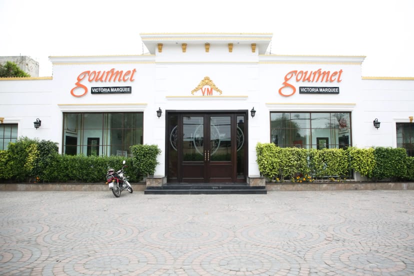 Gourmet Victoria Marquee: modern event venue for corporate meetings and casual celebrations.