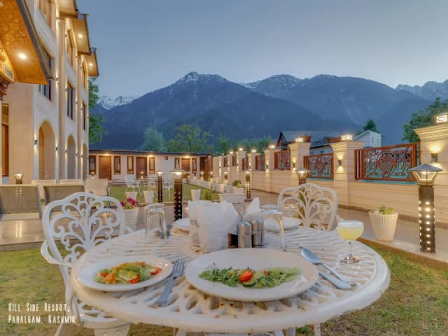 Garden Dining