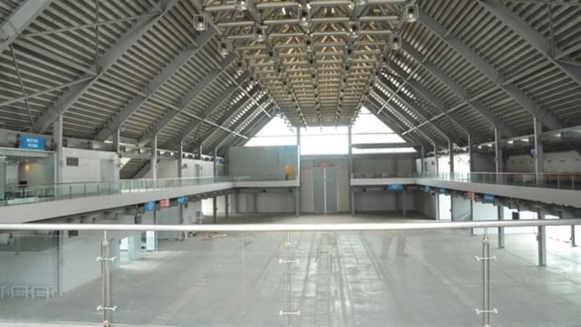 Summit Room at Expo Centre Lahore: spacious event hall for conferences and exhibitions.