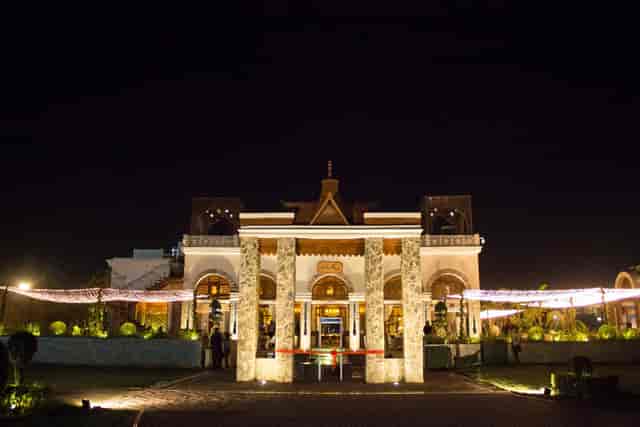 Elegant rooftop terrace at Poet Boutique Restaurants, perfect for corporate events.