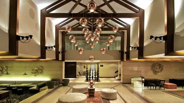 Vivanta by Taj-Dal View, Srinagar ...