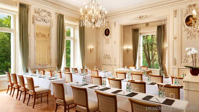 Villa Rothschild