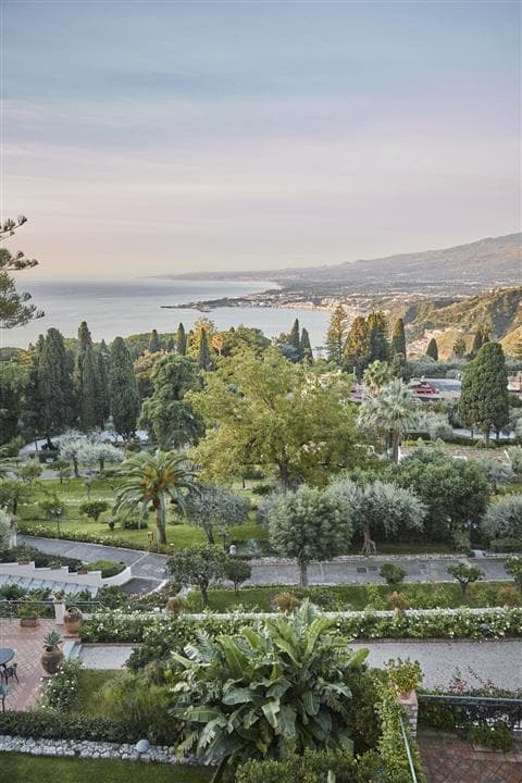 Villa Sant'Andrea +2 more