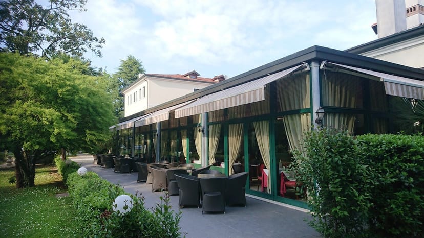 Stylish outdoor event space at Villa Pace Park Hotel for gatherings and meetings.