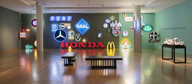 Vibrant exhibition with iconic logos for corporate events and networking opportunities.