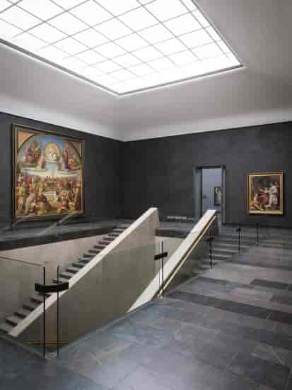 Städel Museum foyer, elegant gallery space for corporate events and art exhibitions.