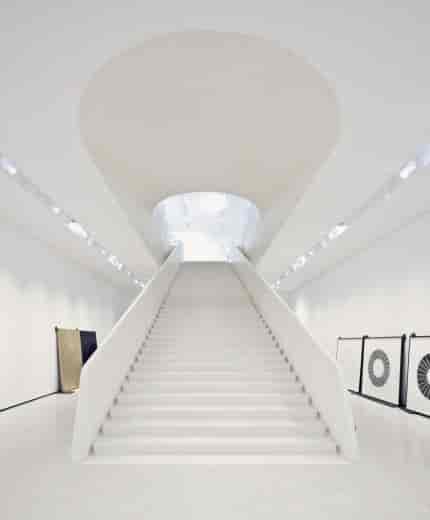 Modern stairway in Städel Museum foyer, ideal for upscale events and presentations.