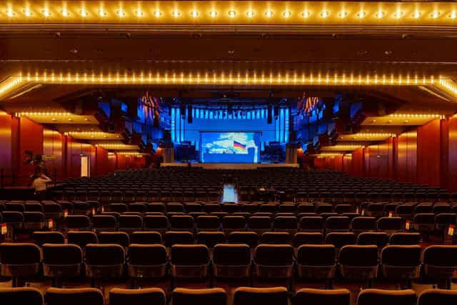 Spacious auditorium in Oper Frankfurt, ideal for conferences and multimedia events.
