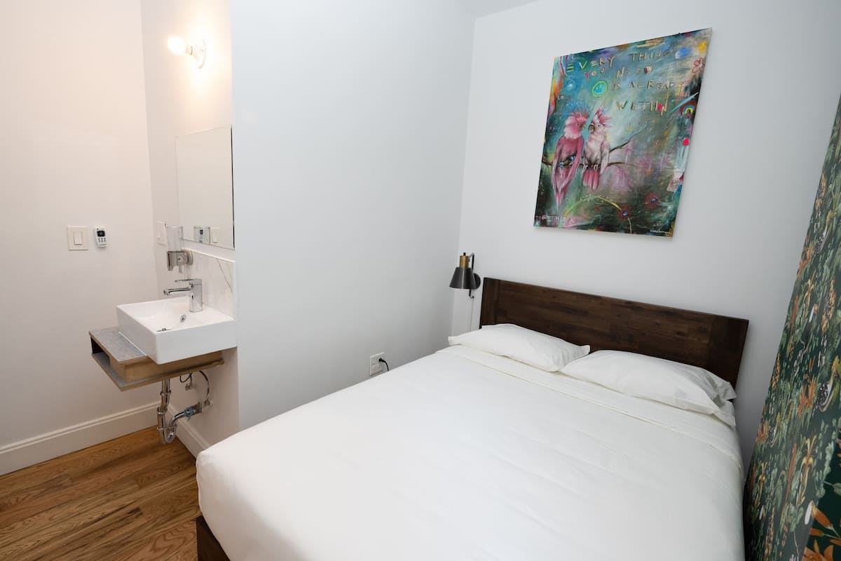 The Flat NYC Reviews, Deals & Photos ...