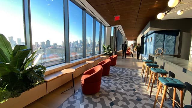 Floor 16