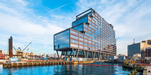 Dock 72