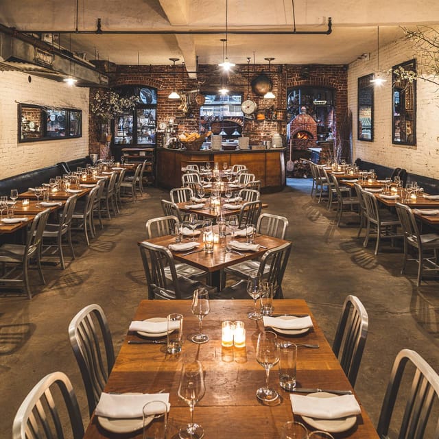 Rustic restaurant in Peasant, ideal for intimate events and gatherings.