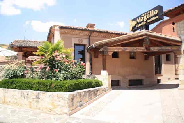 Charming function room in Venta Magullo, ideal for creative meetings and outdoor events.