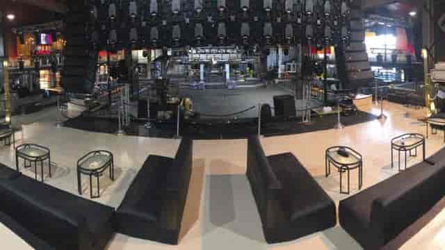 Cielo & VIP Area in Fabrik Club, sleek venue for concerts and large-scale events.