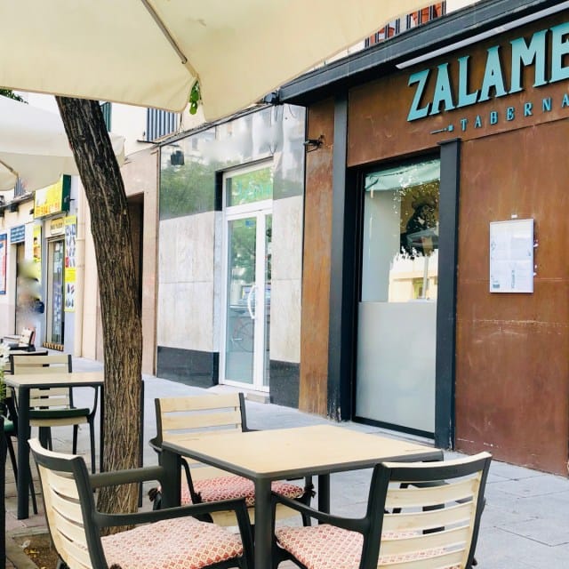 Outdoor cafe at Terraza, Zalamero Taberna, perfect for casual meetings and networking.