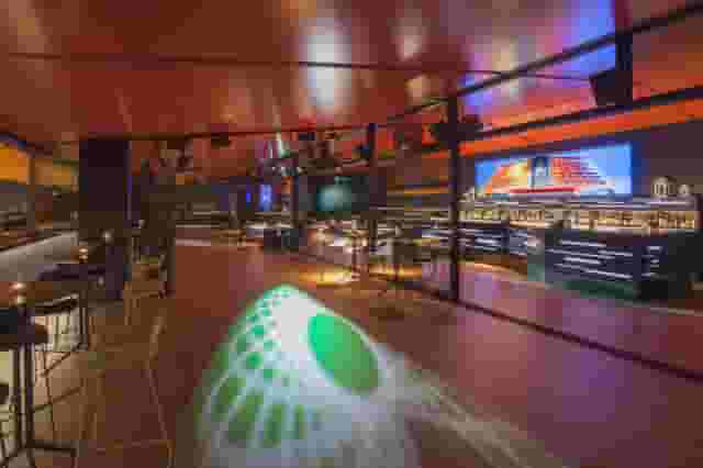 Skynight Lounge