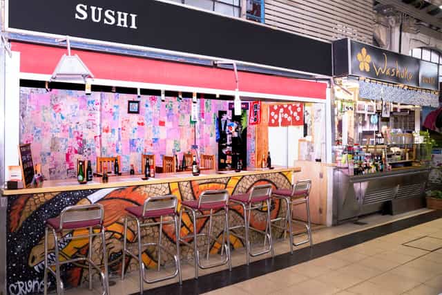 Japanese sushi bar in Mercado de Vallehermoso, ideal for casual dining events.