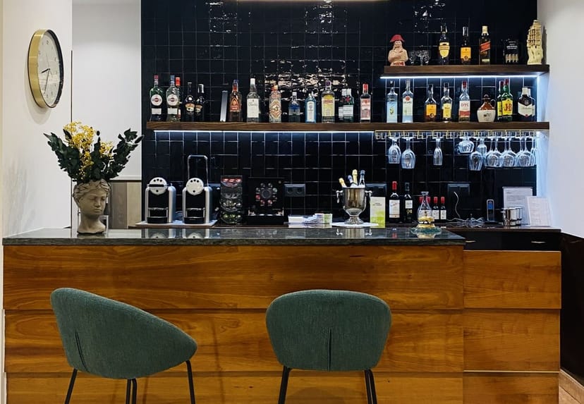 Sophisticated hotel bar with sleek design, ideal for networking events and socializing.