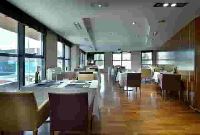 Cafe/Bar