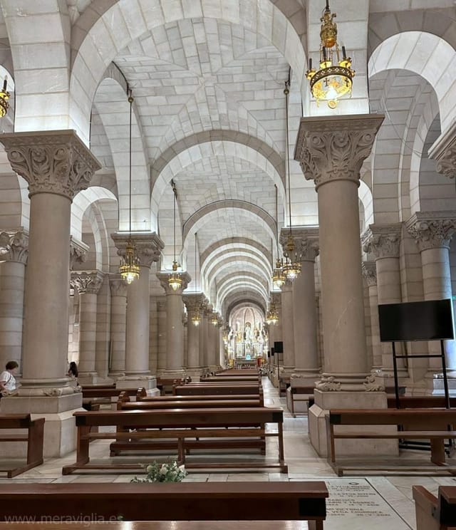 Elegant arches in Cripta, Catedral de la Almudena for ceremonies and gatherings.