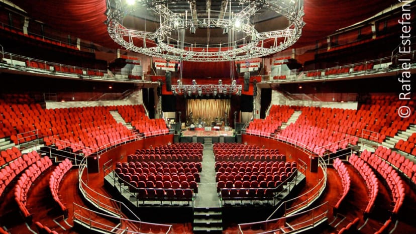 Teatro Circo Price concert hall with tiered seating for dynamic events and presentations.