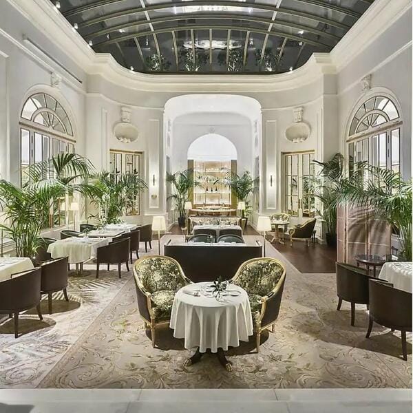 Elegant banquet hall at Mandarin Oriental Ritz, Madrid for upscale events and meetings.