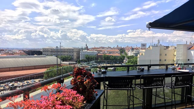 Séptima Rooftop venue with city views, perfect for networking events and cocktail receptions.