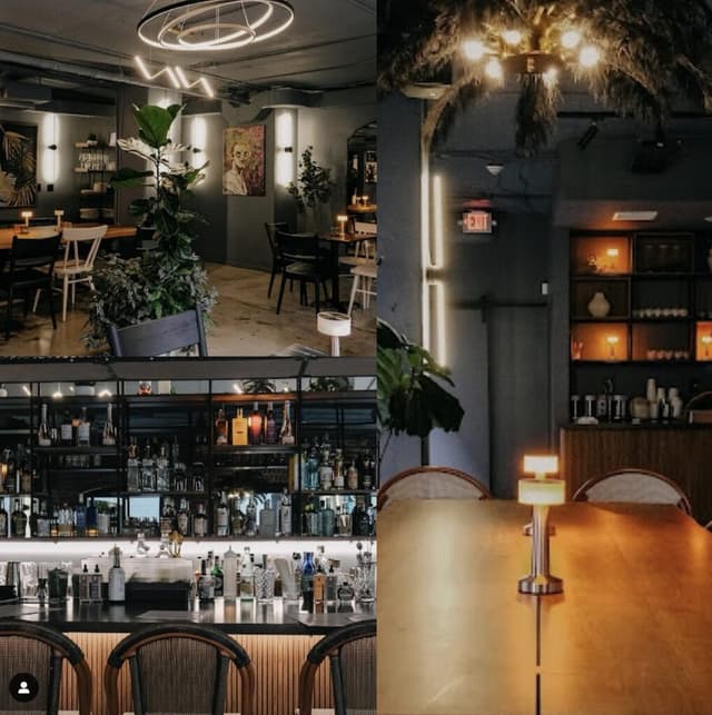 Cocktail bar