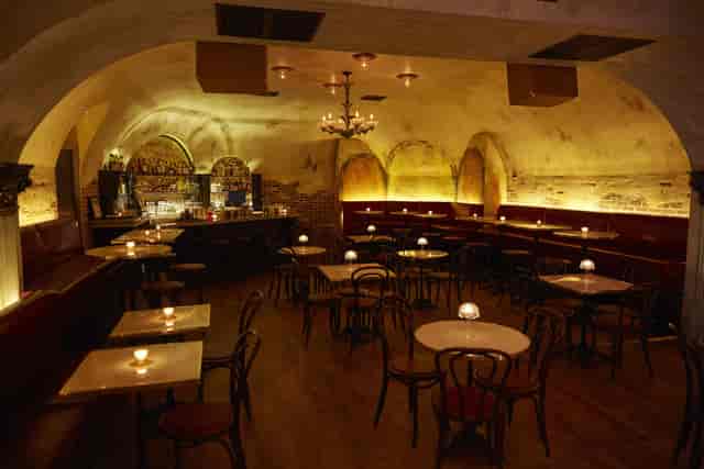 Cozy Basement jazz club at The Roxy Hotel, perfect for intimate cocktail receptions.