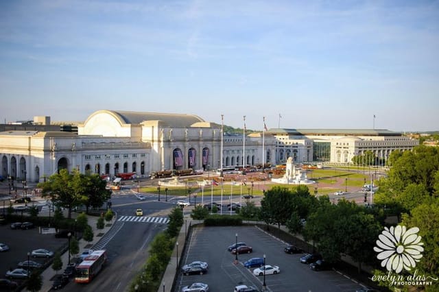 Hall of the States venue, expansive architecture, ideal for conferences and trade shows.