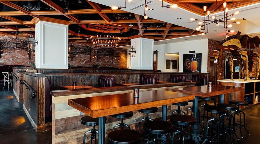 Stylish restaurant in Succotash, perfect for intimate gatherings and corporate events.