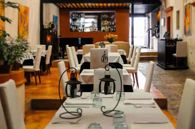 Elegant dining space at Mivida Restaurant, ideal for corporate events and gatherings.