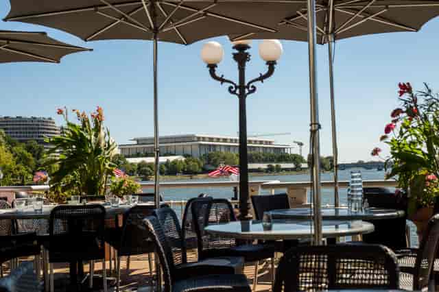 Terrace in Sequoia: stylish outdoor event space with scenic views for networking and workshops.