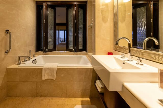 The Ritz-Carlton Abu Dhabi +1 more