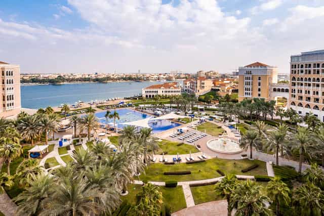 Villas at The Ritz-Carlton Abu Dhabi, lush gardens, ideal for events and meetings.
