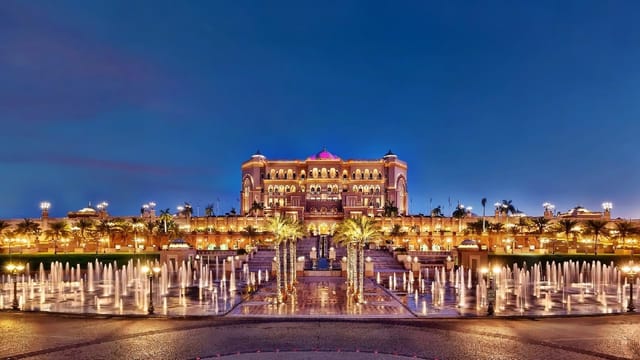 Grand Dome at Emirates Palace: elegant venue for weddings and conferences.