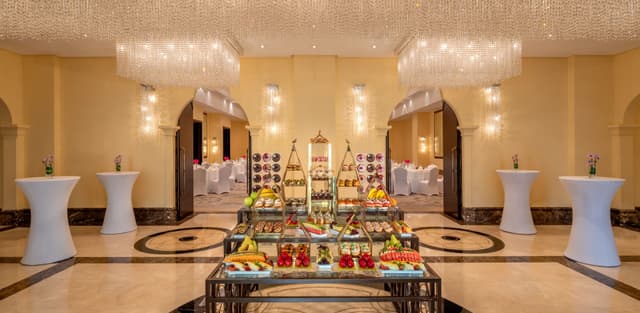 Shangri-La Hotel, Abu Dhabi