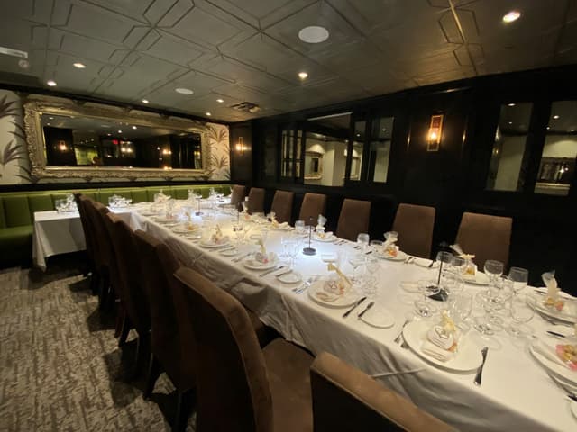 Broadway Room