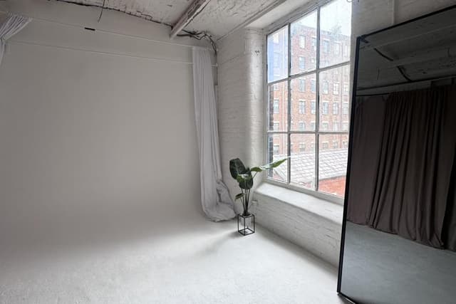 Open Session Studio Opal
