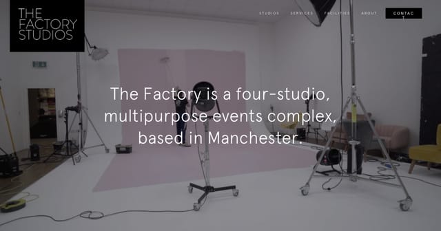 Versatile photo studio in Manchester with ample lighting for events and presentations.