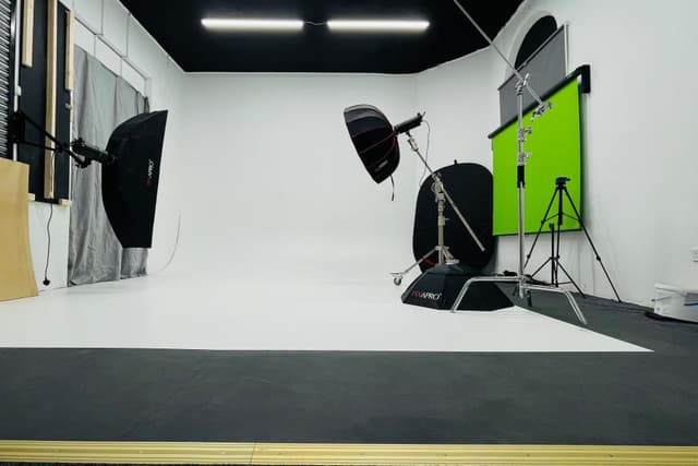 Pixdora Studio