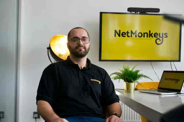 On-Site Support for virtual meetings, featuring a branded presenter at a tech setup.