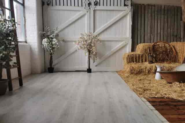 Rustic event space with wooden accents in Montrose Studios, ideal for gatherings and celebrations.